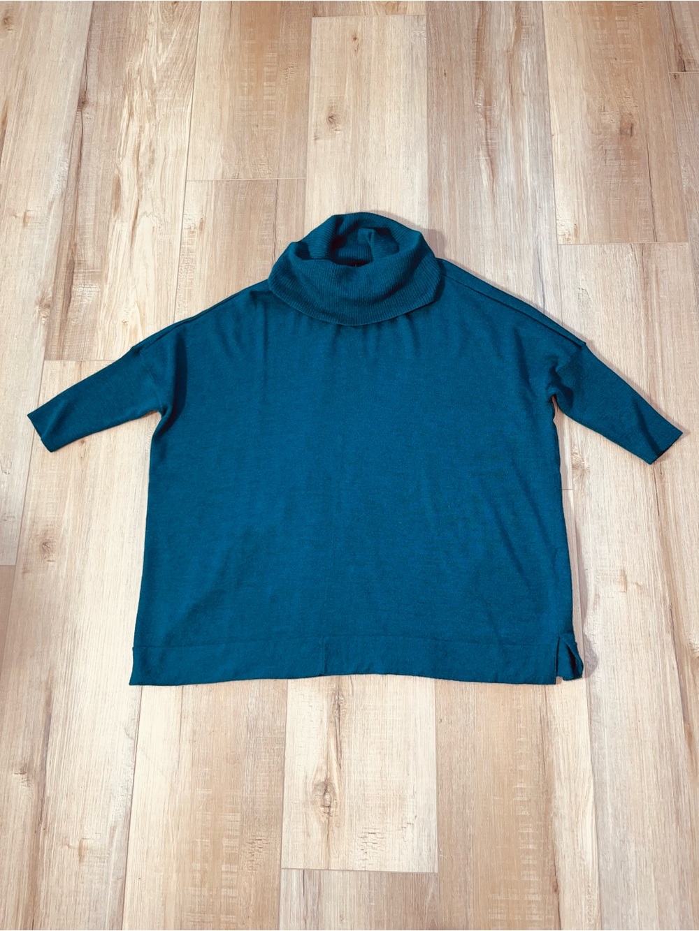 Eileen Fisher Women’s Teal 100% Merino Wool Cowl Neck  Oversized Sweater Size M